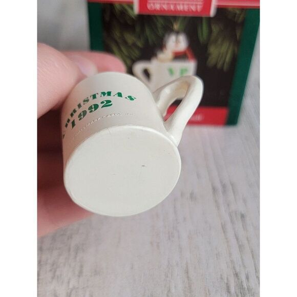 Hallmark V.P. of important Stuff ornament Xmas - Picture 7 of 7